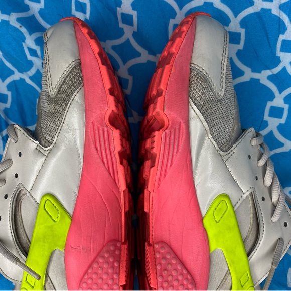 Nike Women’s size 11 Air huarache run desert sand wmns sneakers running fashion - Picture 8 of 11